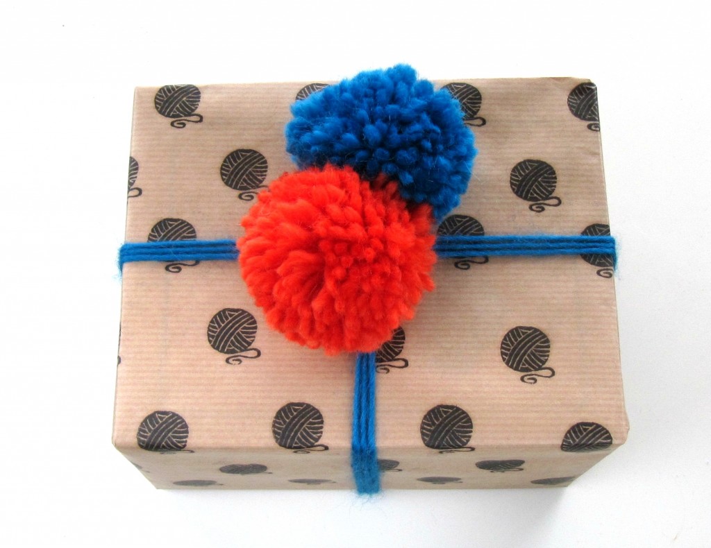 knit-wrapping-paper3-bright