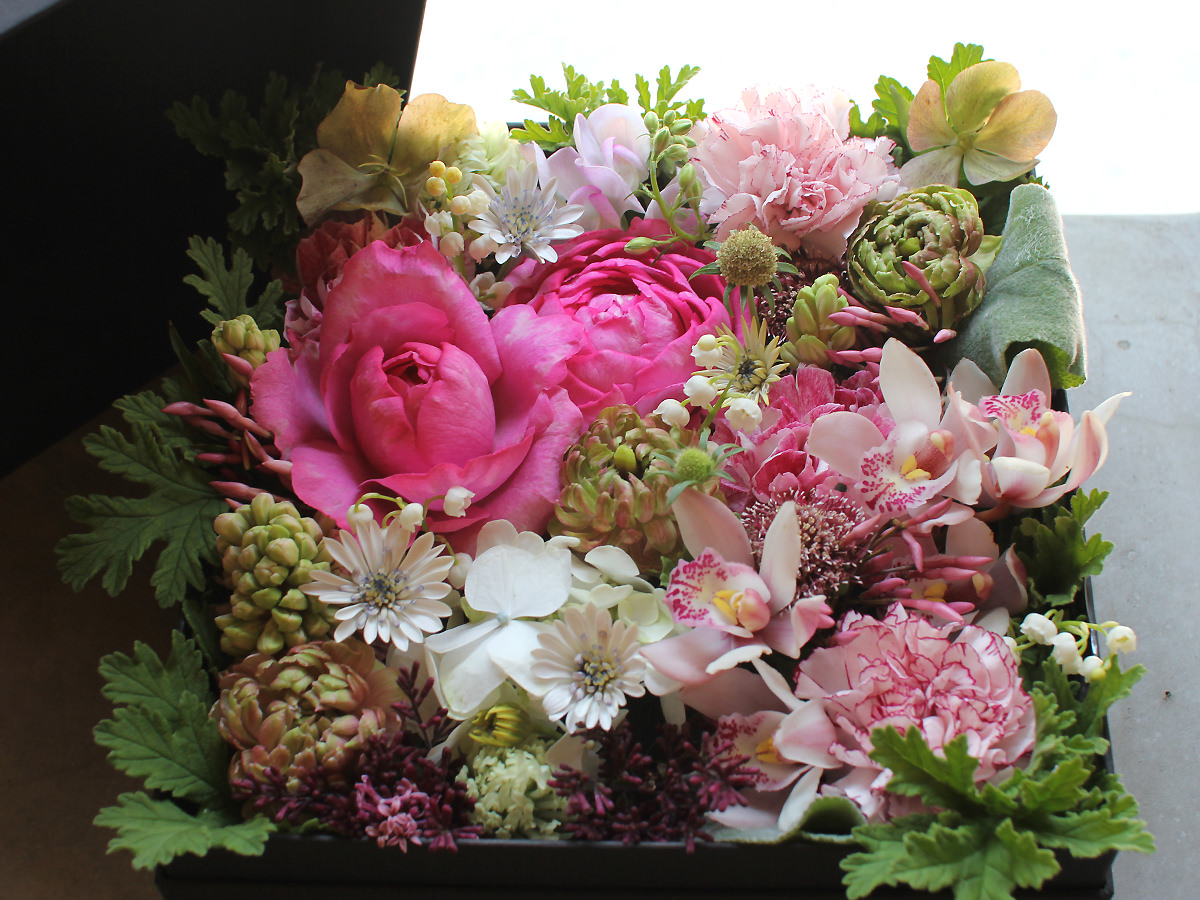 carnation-box-arrange_featured
