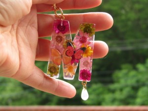 親友の誕生日にオシャレをプレゼント☆簡単に手作りできるレジンアクセサリーを作ろう
