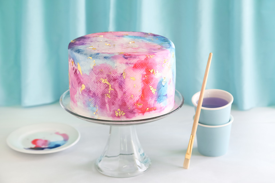 こんなケーキ見たことない 水彩画のように美しい ウォーターカラーケーキ の作り方 誕生日プレゼント Birthdays 誕生日ポータル One Birthdays